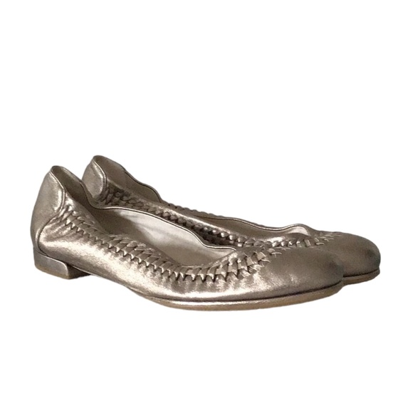 Stuart Weitzman Shoes - Stuart Weitzman Gold Metallic Ballet Flats, size 6.5